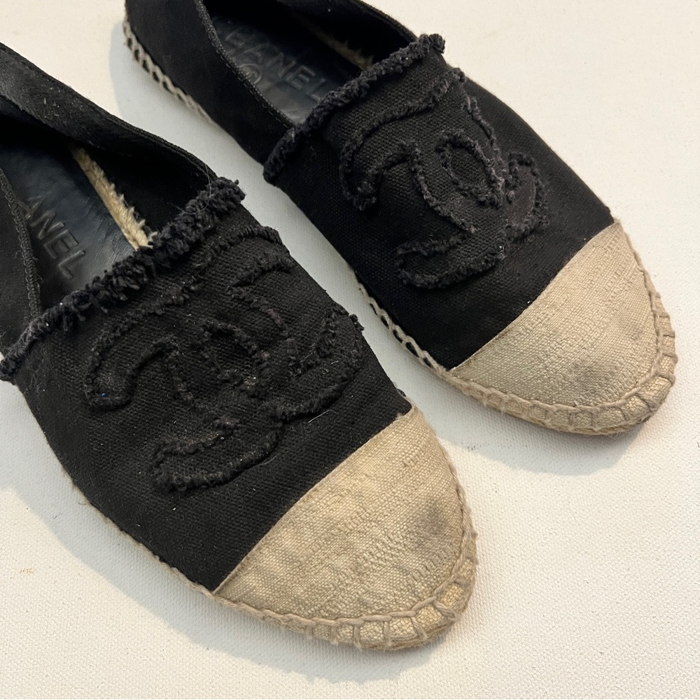 Classic CHANEL Black and Cream Canvas Espadrilles Shoes Sz 39 8 - Picture 12 of 14